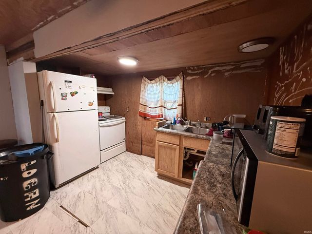 10552 W Horseshoe Bend Road, Brookston, IN 47923