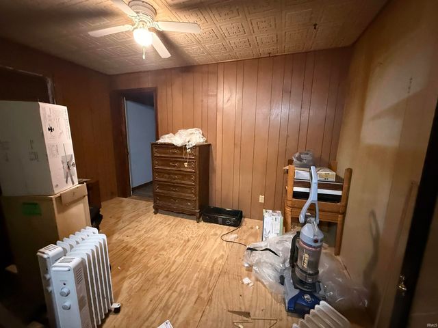10552 W Horseshoe Bend Road, Brookston, IN 47923