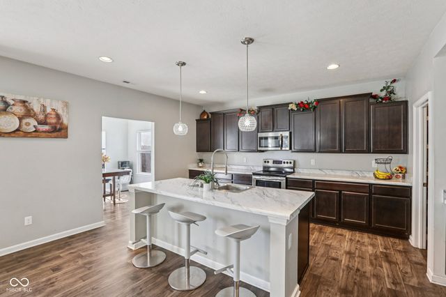 6673 Laurelwood, Pendleton, IN 46064