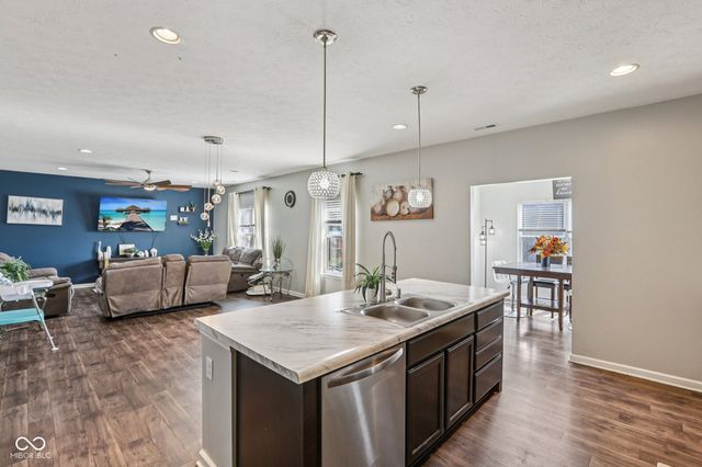 6673 Laurelwood, Pendleton, IN 46064