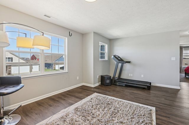 6673 Laurelwood, Pendleton, IN 46064