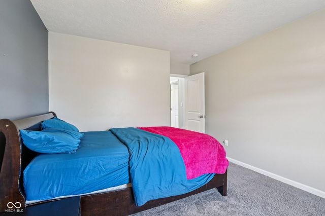6673 Laurelwood, Pendleton, IN 46064