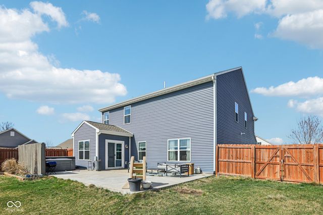 6673 Laurelwood, Pendleton, IN 46064