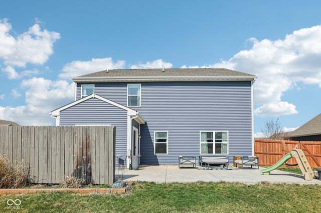 6673 Laurelwood, Pendleton, IN 46064