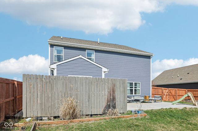 6673 Laurelwood, Pendleton, IN 46064