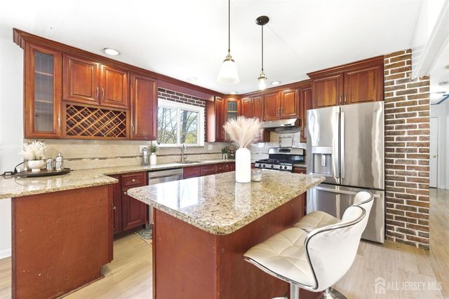 8 Albemarle Road, East Brunswick, NJ 08816