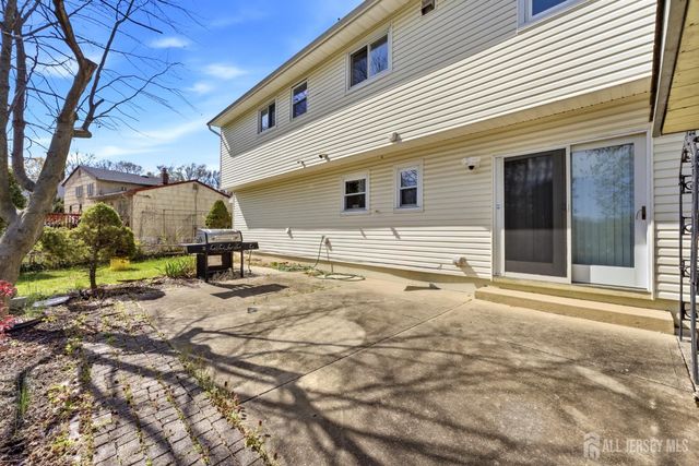 8 Albemarle Road, East Brunswick, NJ 08816