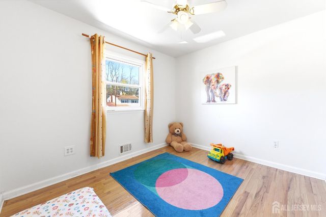 8 Albemarle Road, East Brunswick, NJ 08816