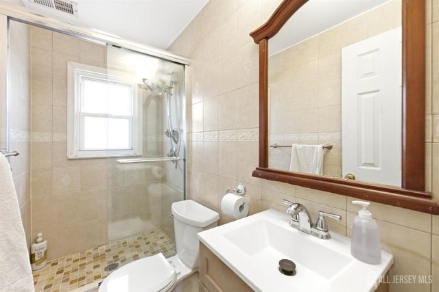 8 Albemarle Road, East Brunswick, NJ 08816