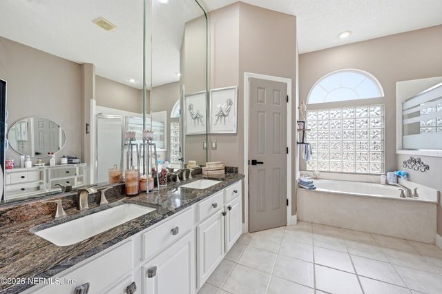 11443 CHASE MEADOWS Drive N, Jacksonville, FL 32256