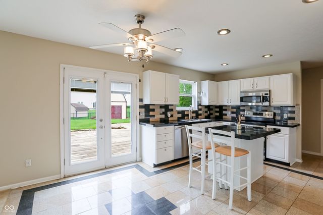 6903 Harriet Drive, Indianapolis, IN 46237