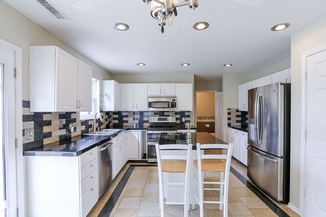6903 Harriet Drive, Indianapolis, IN 46237