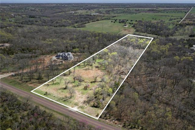 10283 W 191st Street, Bucyrus, KS 66013