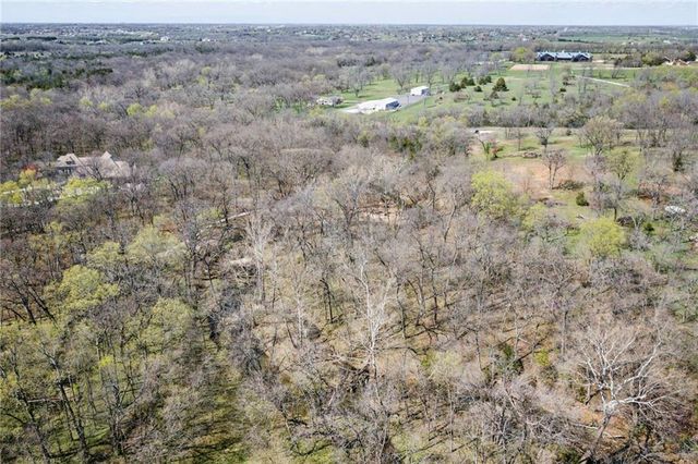 10283 W 191st Street, Bucyrus, KS 66013
