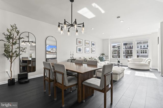 3992 SHIRE MEADOW LN, Triangle, VA 22172