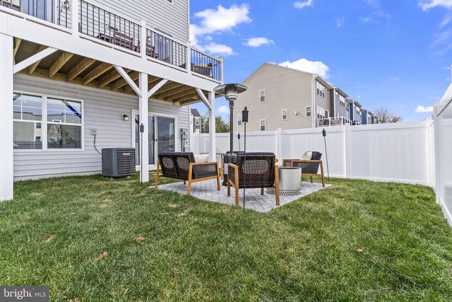 3992 SHIRE MEADOW LN, Triangle, VA 22172