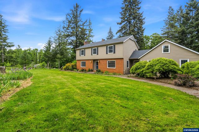 29047 Harvey Ln, Corvallis, OR 97330