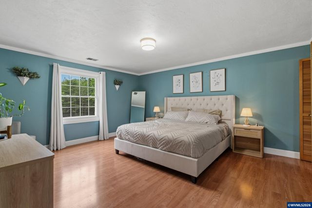 29047 Harvey Ln, Corvallis, OR 97330
