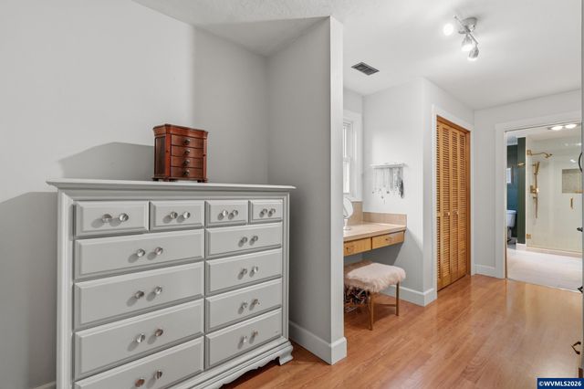 29047 Harvey Ln, Corvallis, OR 97330
