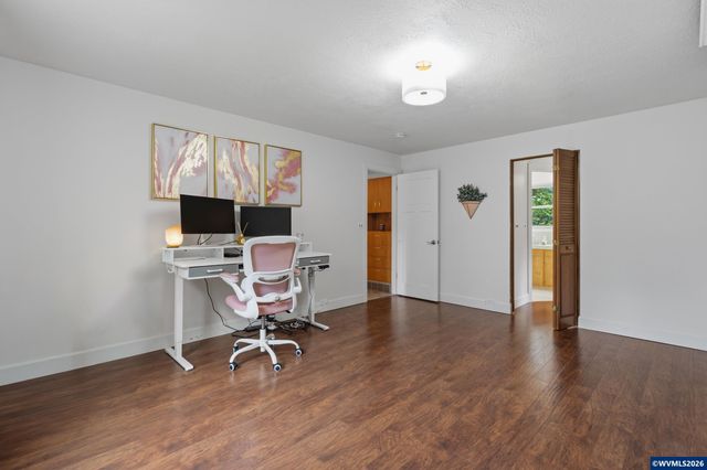 29047 Harvey Ln, Corvallis, OR 97330