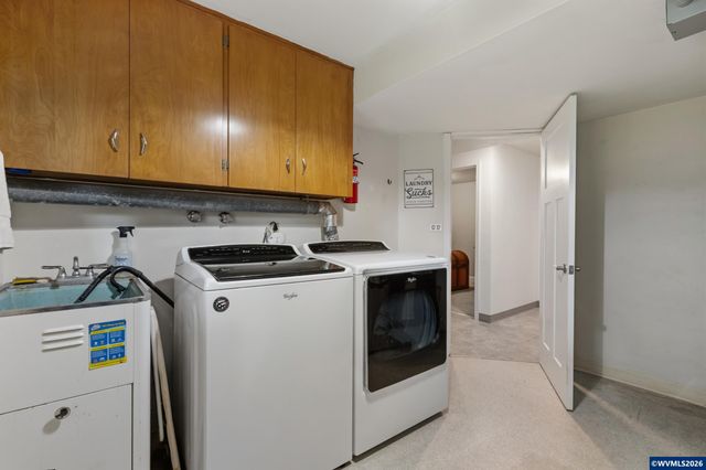 29047 Harvey Ln, Corvallis, OR 97330