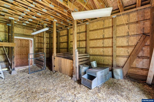 29047 Harvey Ln, Corvallis, OR 97330