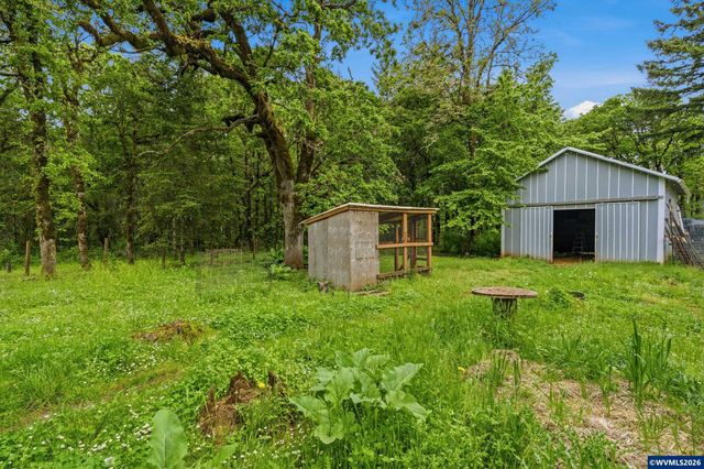 29047 Harvey Ln, Corvallis, OR 97330