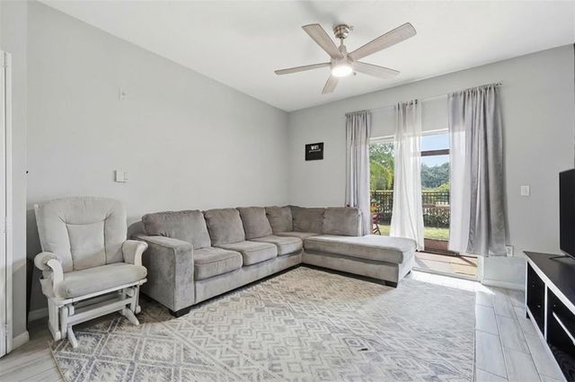 5518 Metrowest Boulevard 11-104, Orlando, FL 32811