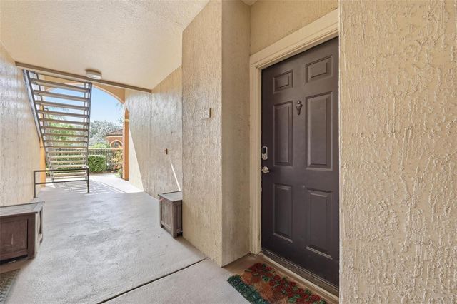 5518 Metrowest Boulevard 11-104, Orlando, FL 32811