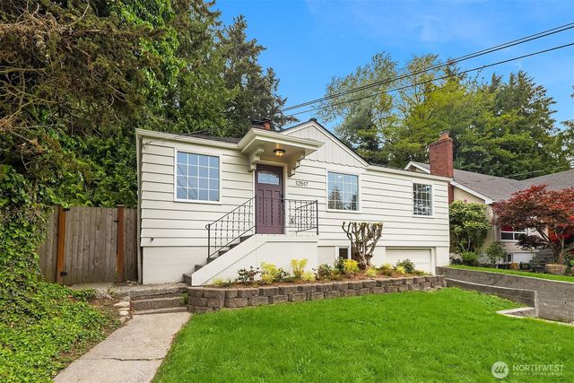 12517 22nd Avenue NE, Seattle, WA 98125