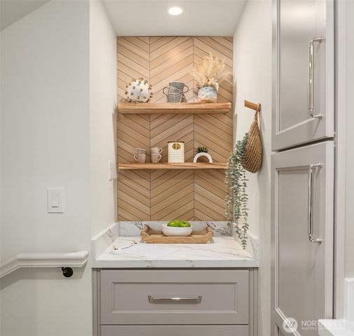 12517 22nd Avenue NE, Seattle, WA 98125