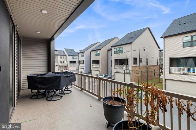 22292 FOUNDATION DR, Ashburn, VA 20148