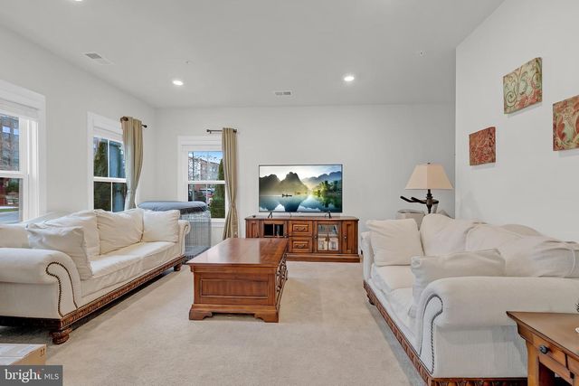 22292 FOUNDATION DR, Ashburn, VA 20148