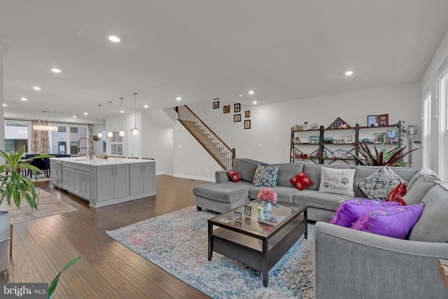 22292 FOUNDATION DR, Ashburn, VA 20148