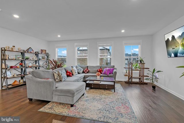 22292 FOUNDATION DR, Ashburn, VA 20148