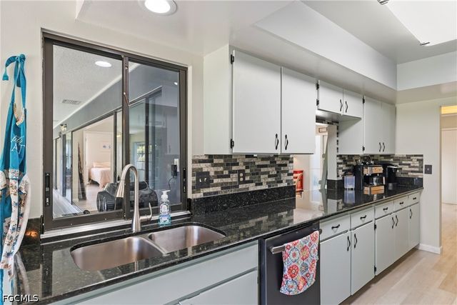 16615 Acapulco RD, Punta Gorda, FL 33955