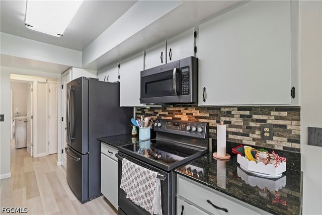 16615 Acapulco RD, Punta Gorda, FL 33955