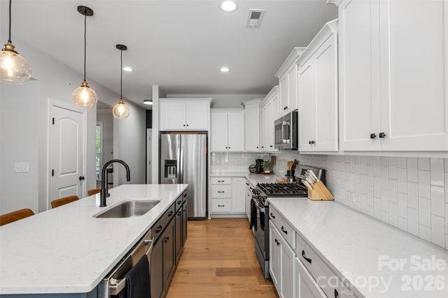 7007 Kingfisher Way, Belmont, NC 28012