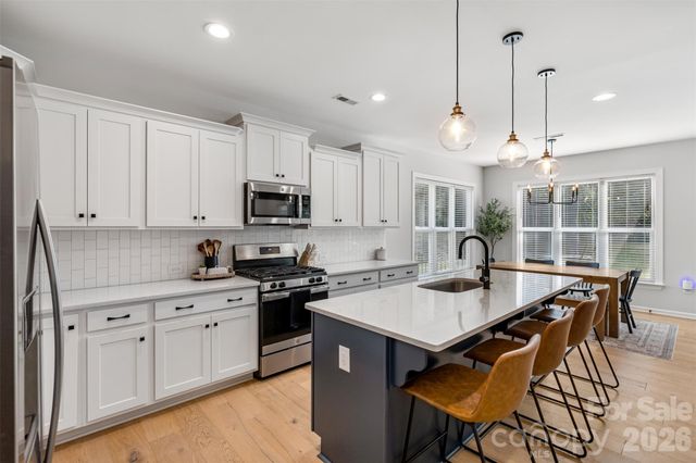 7007 Kingfisher Way, Belmont, NC 28012