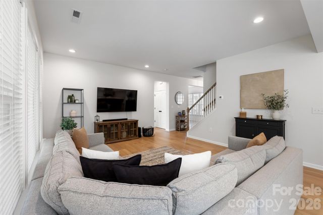 7007 Kingfisher Way, Belmont, NC 28012