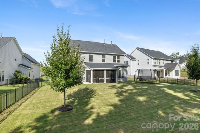 7007 Kingfisher Way, Belmont, NC 28012