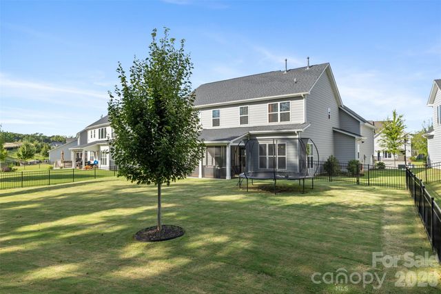 7007 Kingfisher Way, Belmont, NC 28012