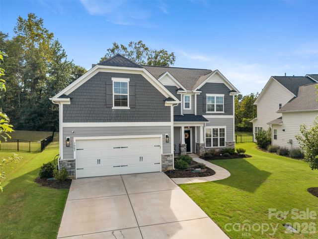 7007 Kingfisher Way, Belmont, NC 28012