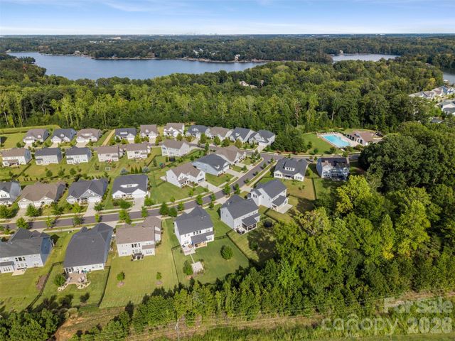 7007 Kingfisher Way, Belmont, NC 28012