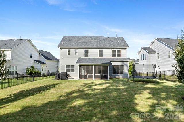 7007 Kingfisher Way, Belmont, NC 28012