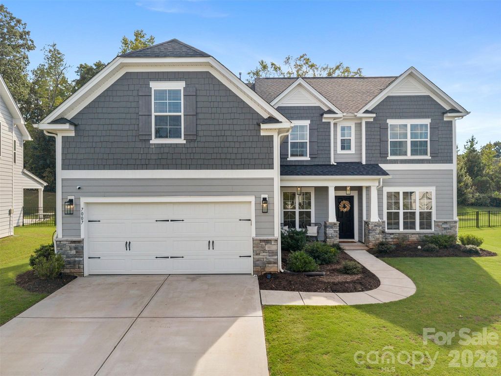 7007 Kingfisher Way, Belmont, NC 28012