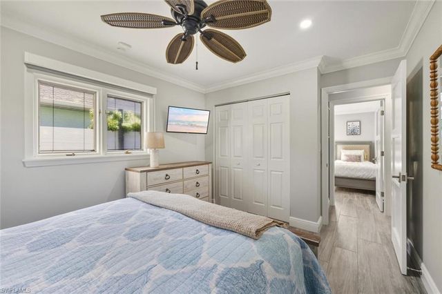 530 108 AVE N, Naples, FL 34108