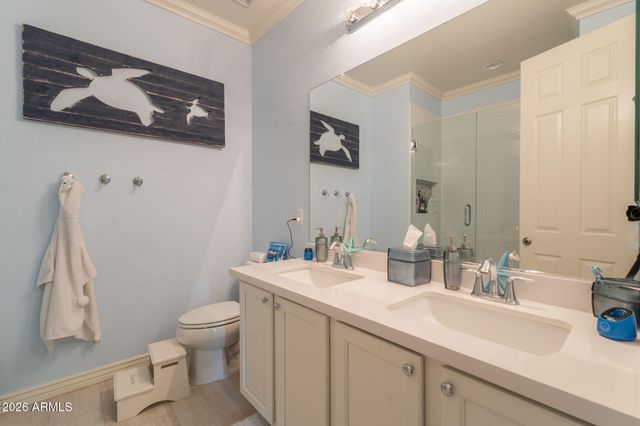 3852 E COMSTOCK Drive, Gilbert, AZ 85296