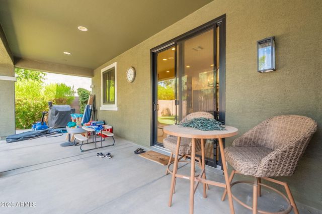 3852 E COMSTOCK Drive, Gilbert, AZ 85296