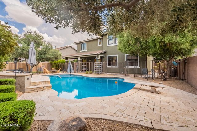 3852 E COMSTOCK Drive, Gilbert, AZ 85296